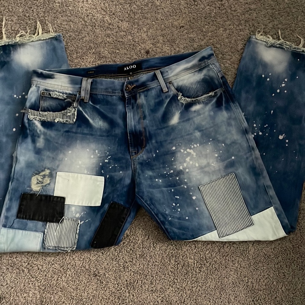 Akoo jeans